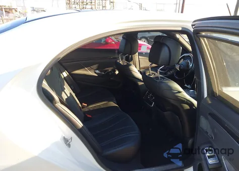 2016 Mercedes-Benz S 550 из США, поврежденный, VIN WDDUG8CB4GA240395